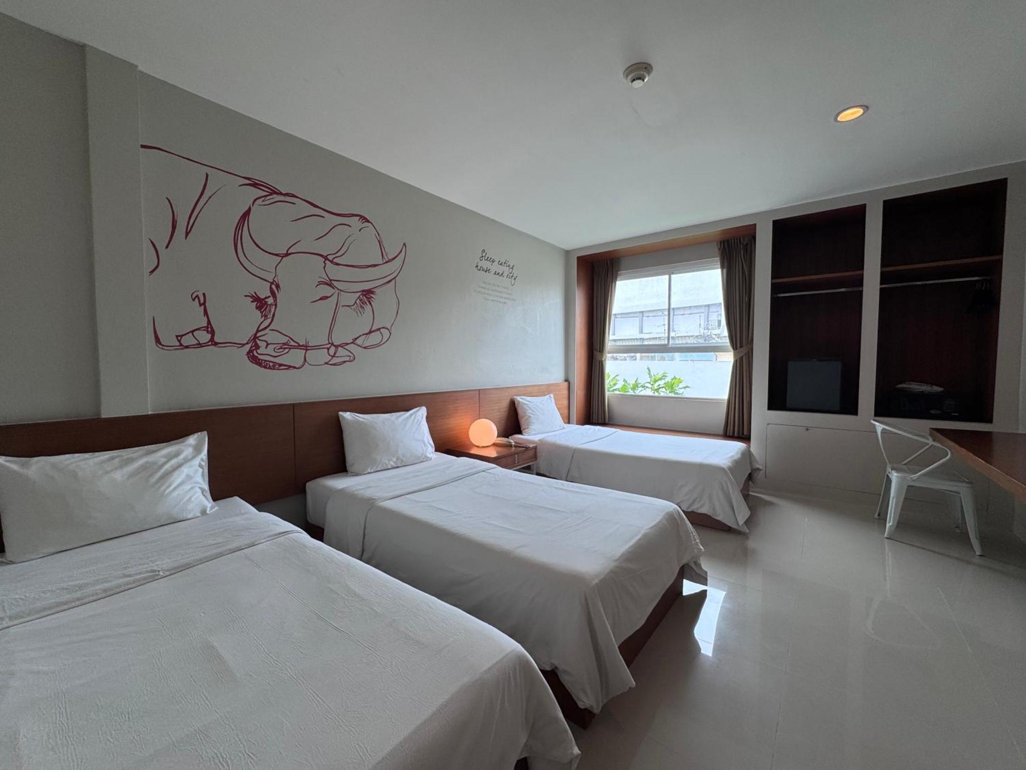 Standard Triple Room