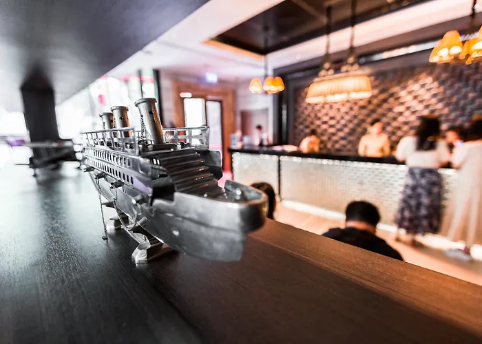 Continent Sukhumvit - Asok Bts BangkokBoutique Hotel