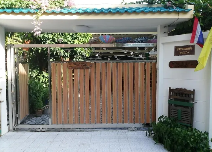 Bed and Breakfast Baan Tepa Boutique House Bangkok